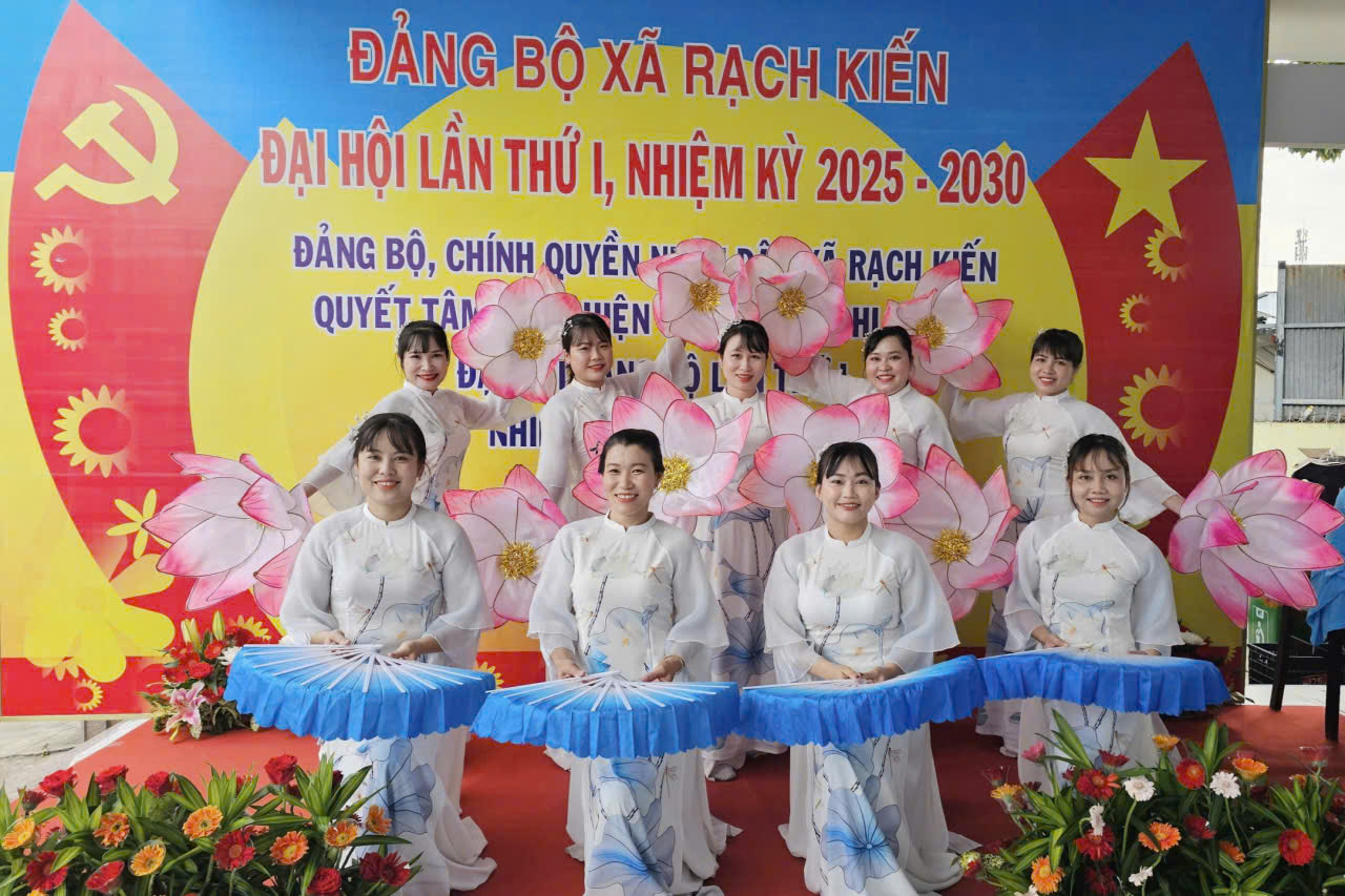 CHI BỘ TRƯỜNG MẪU GIÁO LONG KHÊ THAM GIA VĂN NGHỆ CHÀO MỪNG ĐẠI HỘI ĐẢNG BỘ XÃ RẠCH KIẾN LẦN THỨ I, NHIỆM KỲ 2025-2030